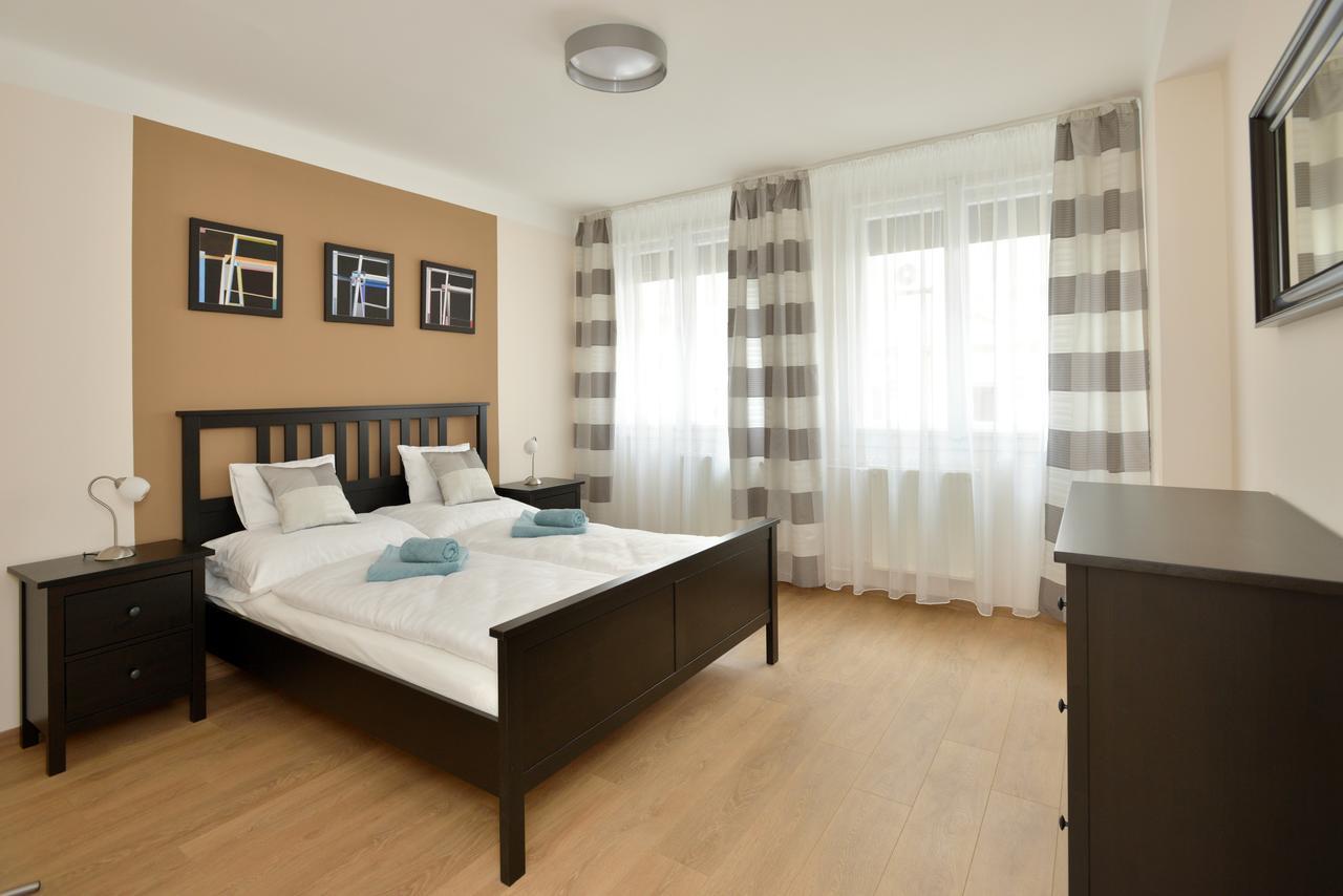 Deak Apartment บูดาเปสต์ ภายนอก รูปภาพ